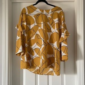 Ruffle sleeved blouse